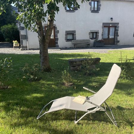 Gite Des Pierres De Barme Olby Exteriör bild